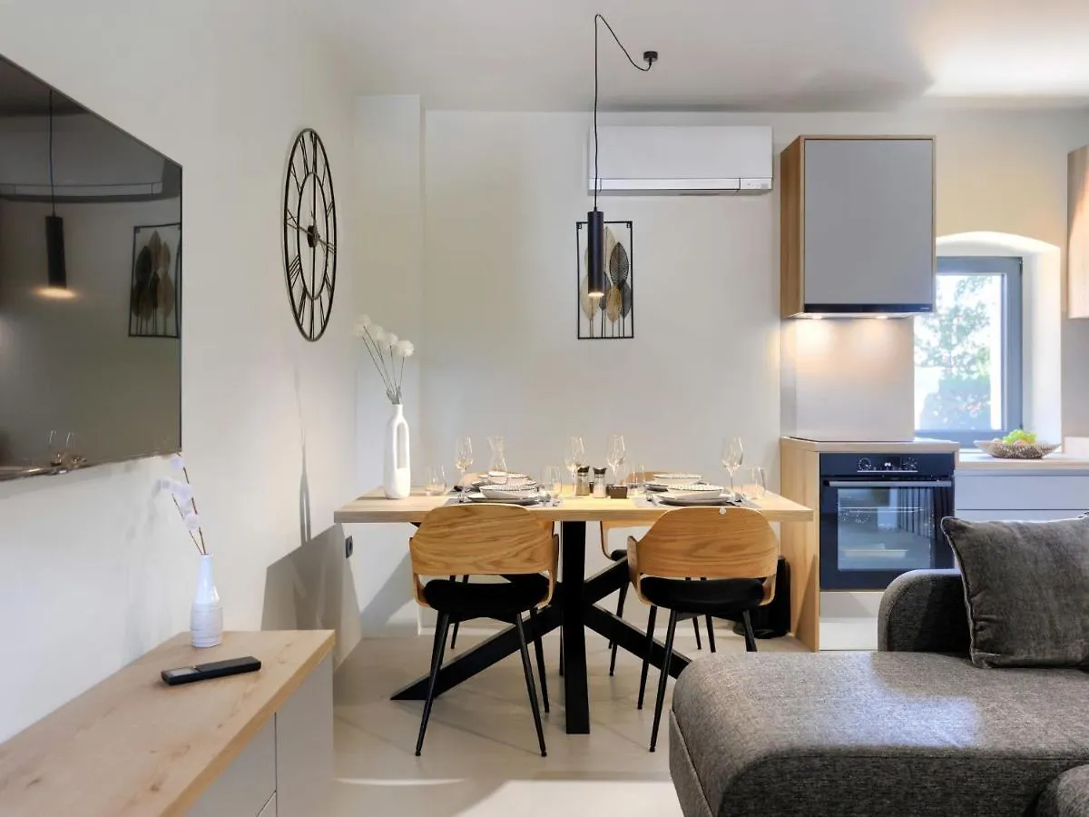 Holiday Home Villa Luca By Interhome Tinjan Croatia