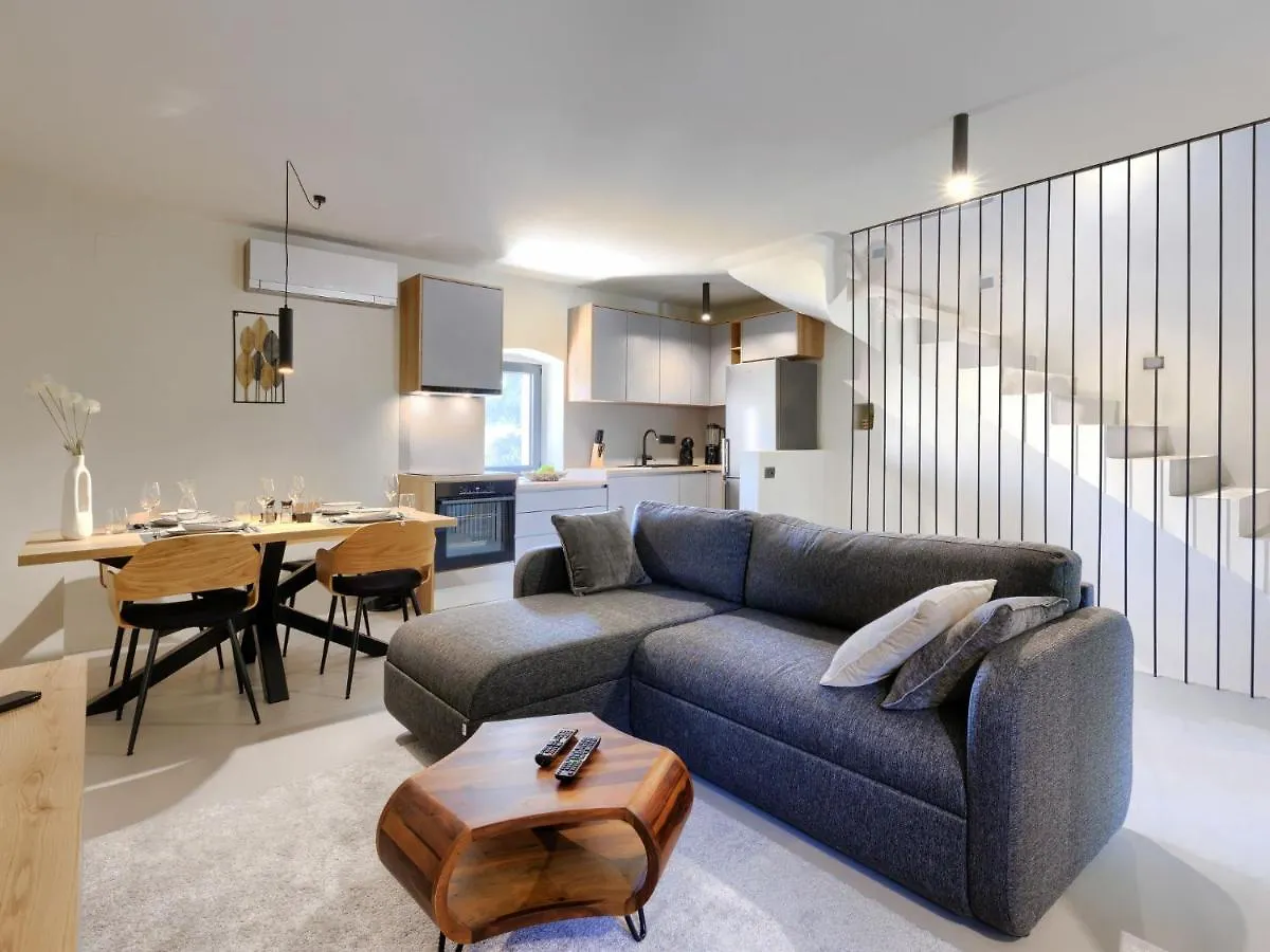 Holiday Home Villa Luca By Interhome Tinjan