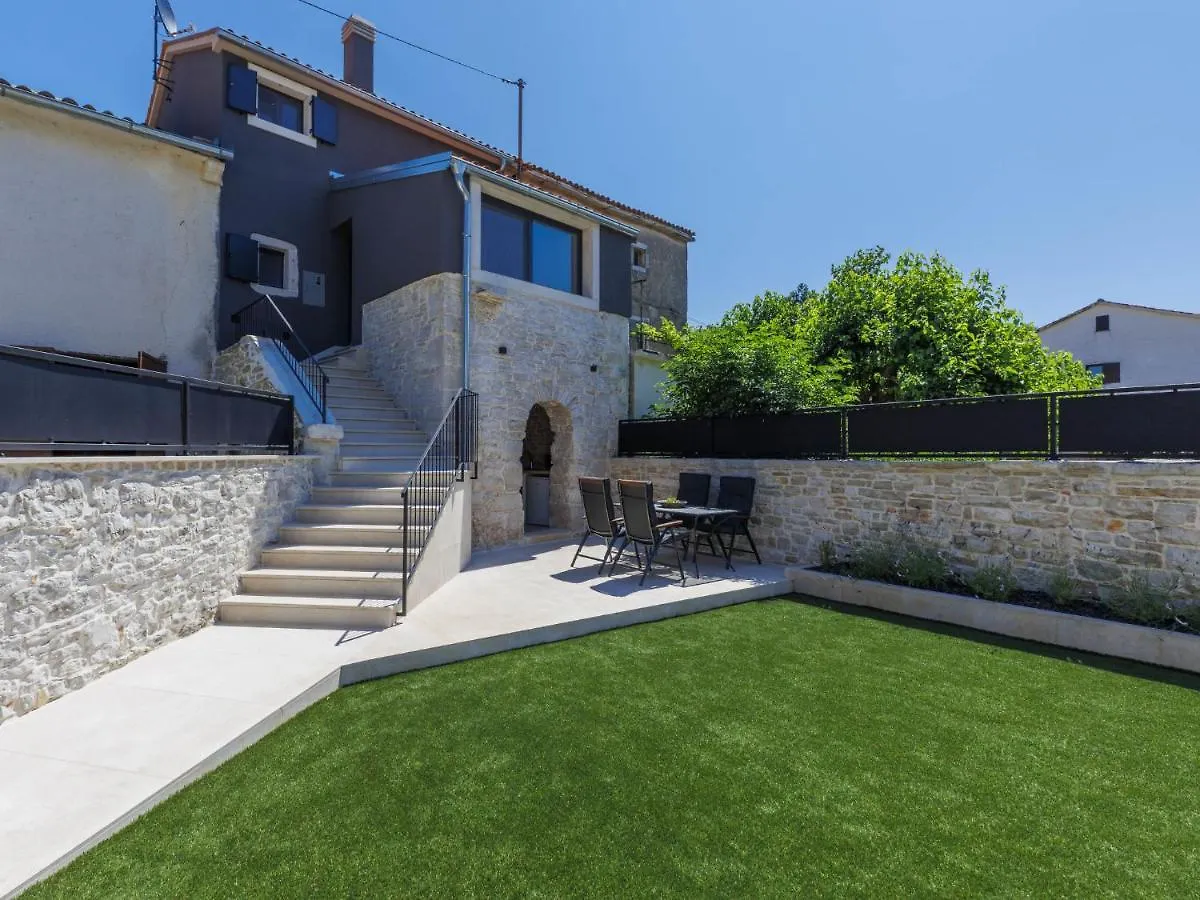 Holiday Home Villa Luca By Interhome Tinjan Croatia