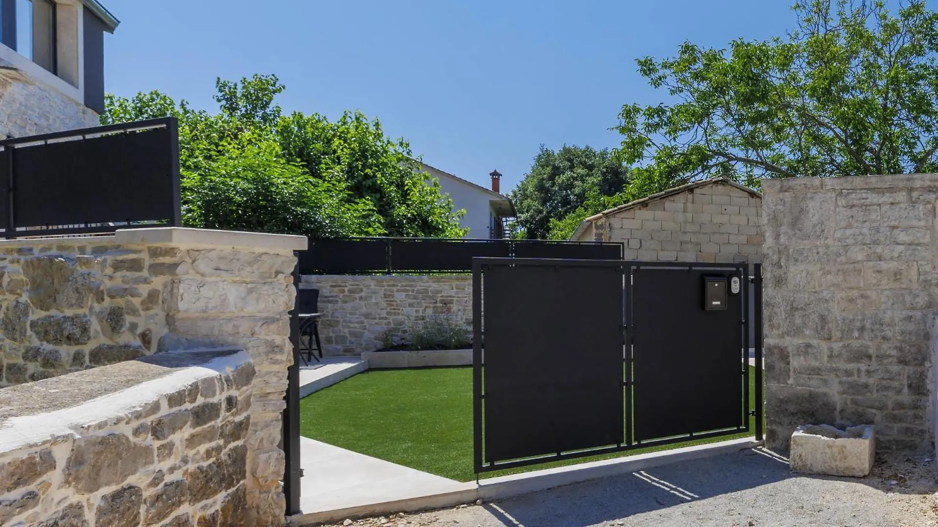 Holiday Home Villa Luca By Interhome Tinjan